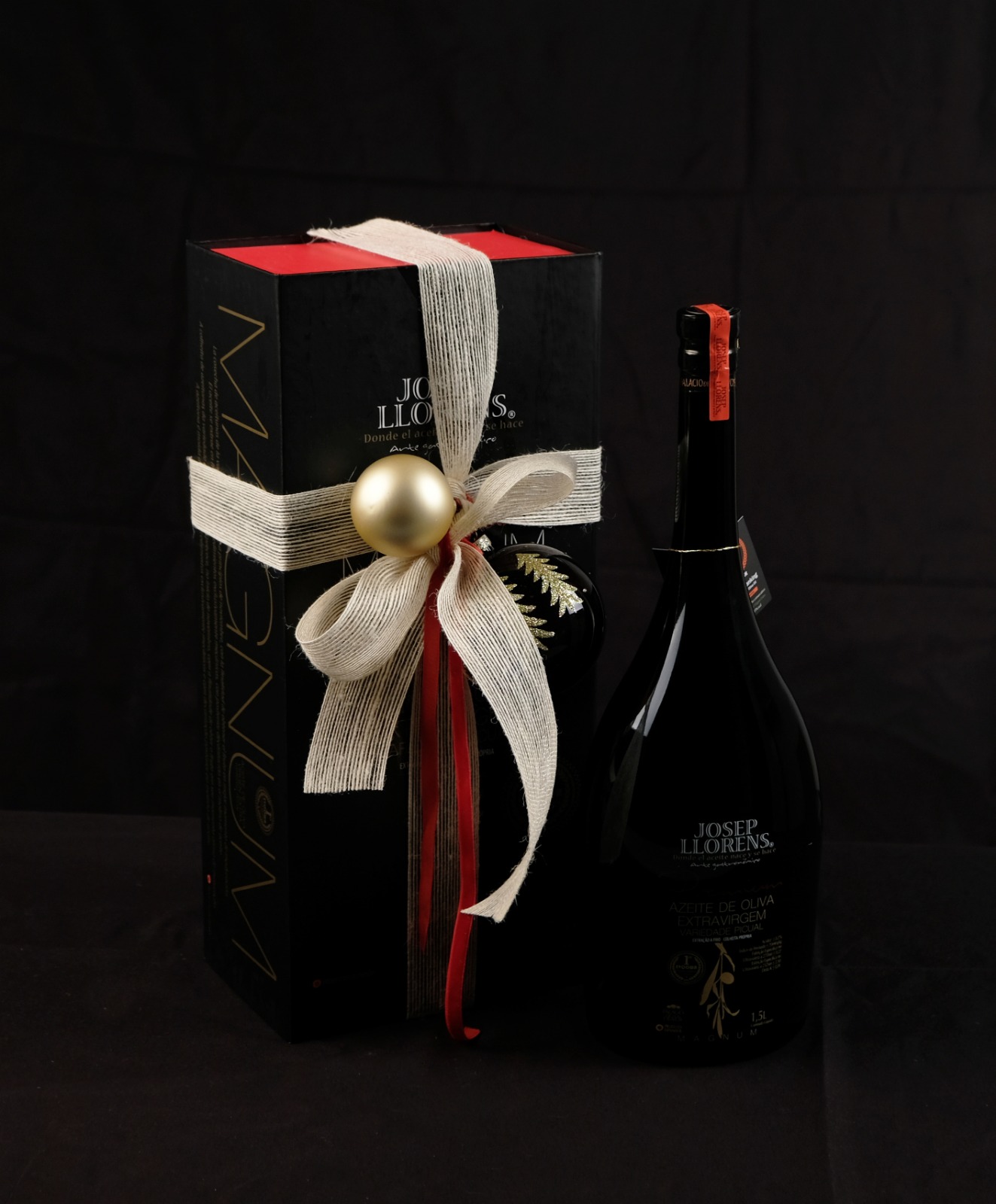 Cesta de Navidad Josep Llorens con jamón ibérico, queso manchego DOP, vino Priorat y aceite de oliva Nº1 del mundo